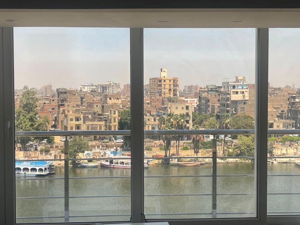 Zamalek Two-Bedroom Apartement Nile View Cairo Exterior photo